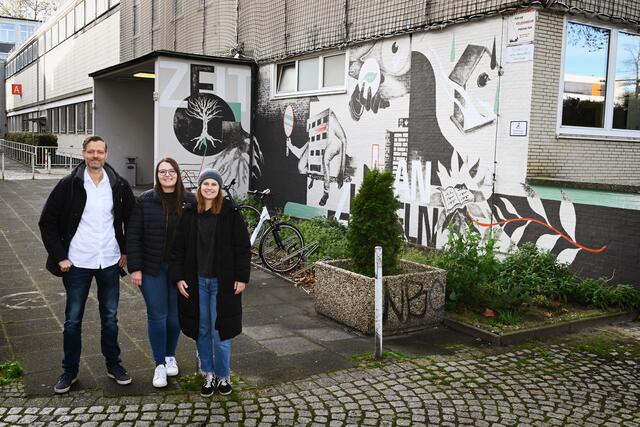 Die Organisator*innen (v.l.): Sebastian Kreimer, Alina Elfert und Melissa Schaub. | Foto: FH Dortmund / Tilman Abegg