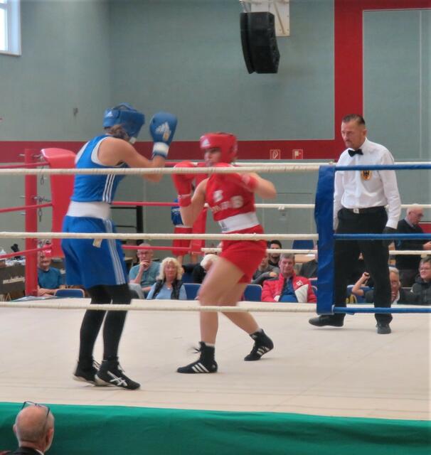 Ida Kowalski (rechts) im Kampf mit Johanna Barzen aus 
Münster.
