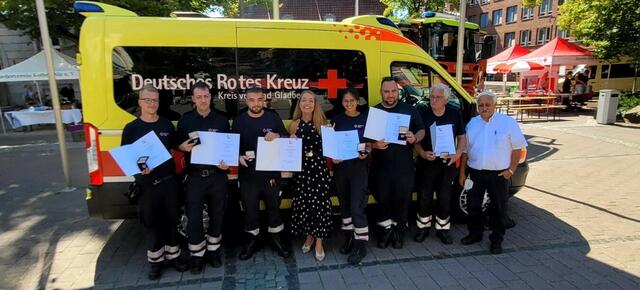 Ehrenamtliche werden ausgezeichnet nach dem Hochwassereinsatz | Foto: DRK Gladbeck