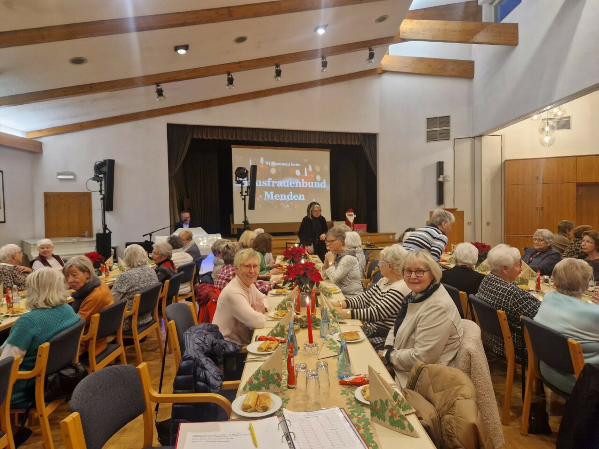 Hausfrauenbund Menden: Nur etwas für Heimchen am Herd? - Menden (Sauerland)