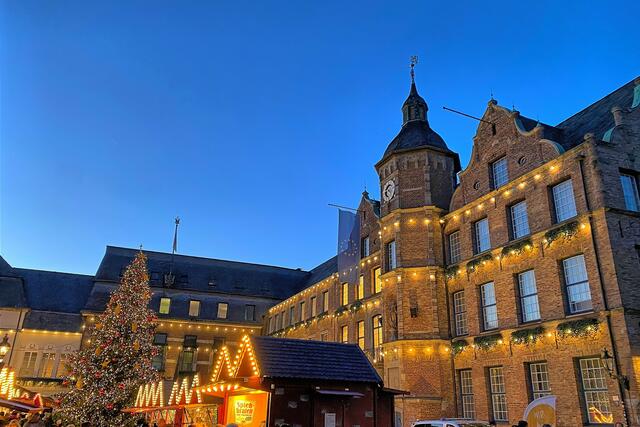Der Handwerkermarkt auf dem Marktplatz | Foto: ©Margot Klütsch
