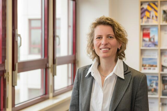 Prof. Dr. Nicole Knuth lehrt am Fachbereich Angewandte Sozialwissenschaften der Fachhochschule Dortmund. | Foto: FH Dortmund / Matthias Kleinen