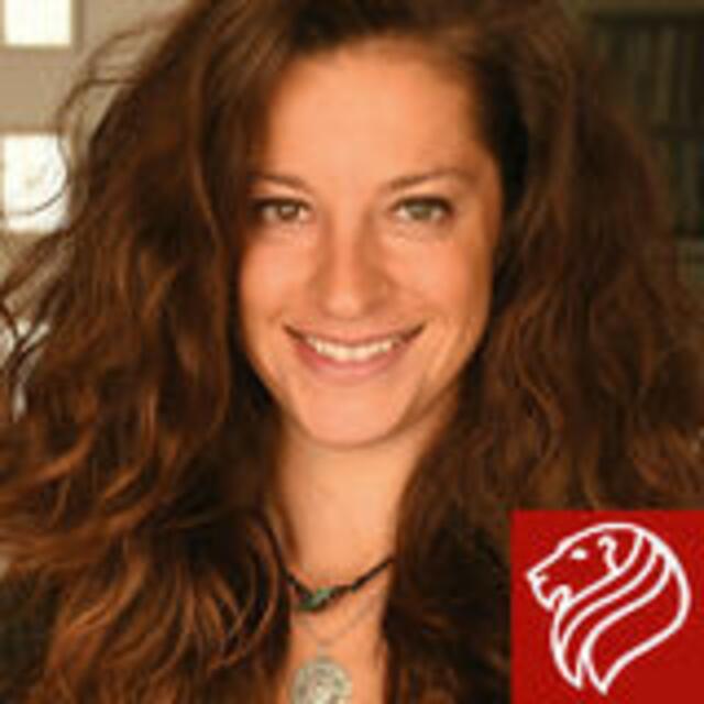 Unter dem Titel "Und wenn schon ..." präsentiert Liese-Lotte Lübke Abenteuerkabarett am Samstag, 11. März, um 19 Uhr in der Vorburg von Schloss Hardenberg. | Foto:  Dirk Bahl