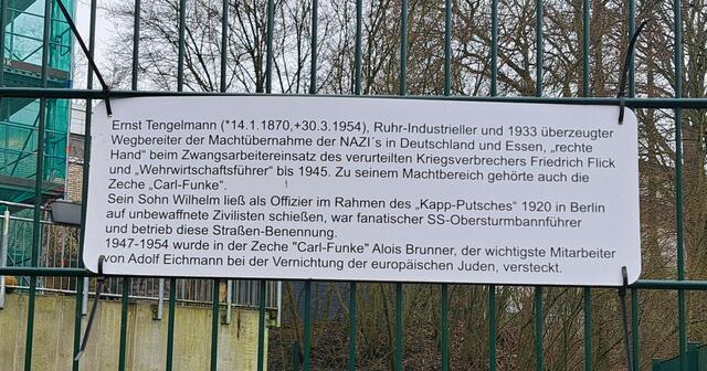 Zu hoffen ist, dass diese Erinnerungstafel zur Negativkarriere von Ernst Tengelmann der Heisinger Öffentlichkeit  noch lange erhalten bleibt. Auch wenn endlich der Ruhrbahn Haltestellenname geändert ist, wird Ernst  Tengelmann in Heisingen weiter über den Strassennamen "Tengelmann-Ring" in unverdienten Ehren gehalten. Vielleicht müsste es auch hier für eine  Namensänderung Anträge an Stadtrat oder Bezirksvertretung geben. | Foto: Walter Wandtke