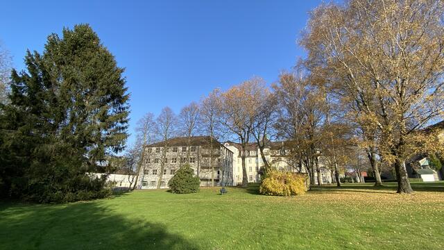 Gerther Krankenhaus mit Park von 2019