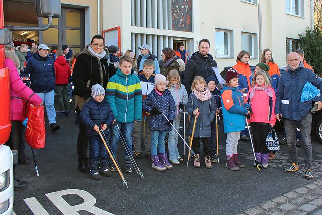 Bunt gemixt  aus der Serie: Rund 170 Teilnehmer waren bei der 15. Umweltsammelaktion wieder dabei | Foto: © Jürgen Thoms 