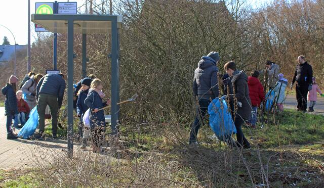 Bunt gemixt  aus der Serie: Rund 170 Teilnehmer waren bei der 15. Umweltsammelaktion wieder dabei | Foto: © Jürgen Thoms 
