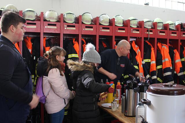 Bunt gemixt  aus der Serie: Rund 170 Teilnehmer waren bei der 15. Umweltsammelaktion wieder dabei | Foto: © Jürgen Thoms  