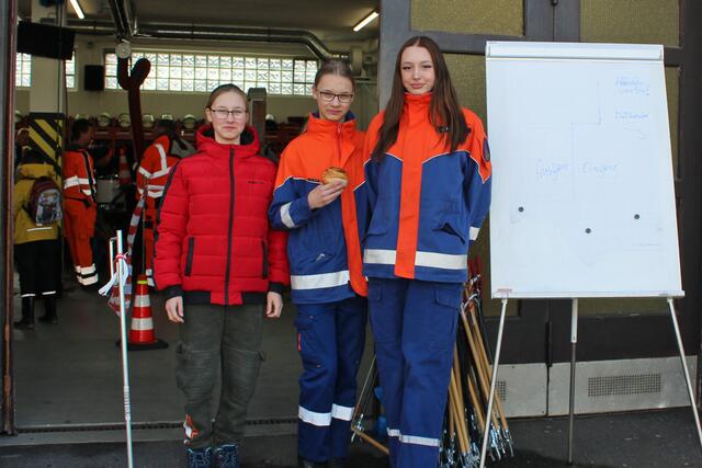Bunt gemixt  aus der Serie: Rund 170 Teilnehmer waren bei der 15. Umweltsammelaktion wieder dabei | Foto: © Jürgen Thoms  