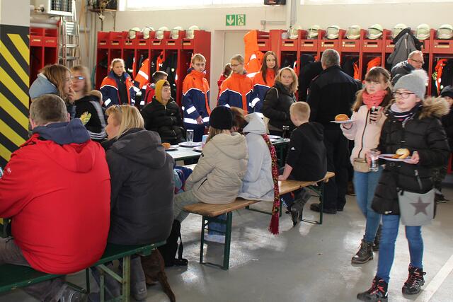 Bunt gemixt  aus der Serie: Rund 170 Teilnehmer waren bei der 15. Umweltsammelaktion wieder dabei | Foto: © Jürgen Thoms  