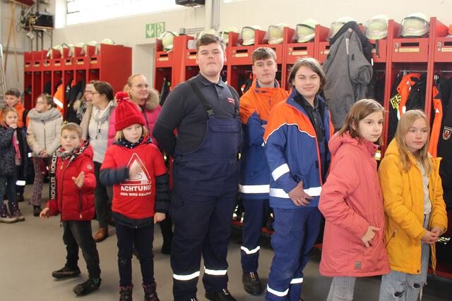 Bunt gemixt  aus der Serie: Rund 170 Teilnehmer waren bei der 15. Umweltsammelaktion wieder dabei | Foto: © Jürgen Thoms  