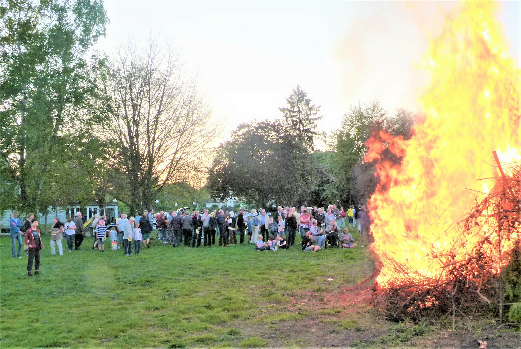 Ostern in Gladbeck Osterfeuer in Butendorf Osterfeuer in Butendorf