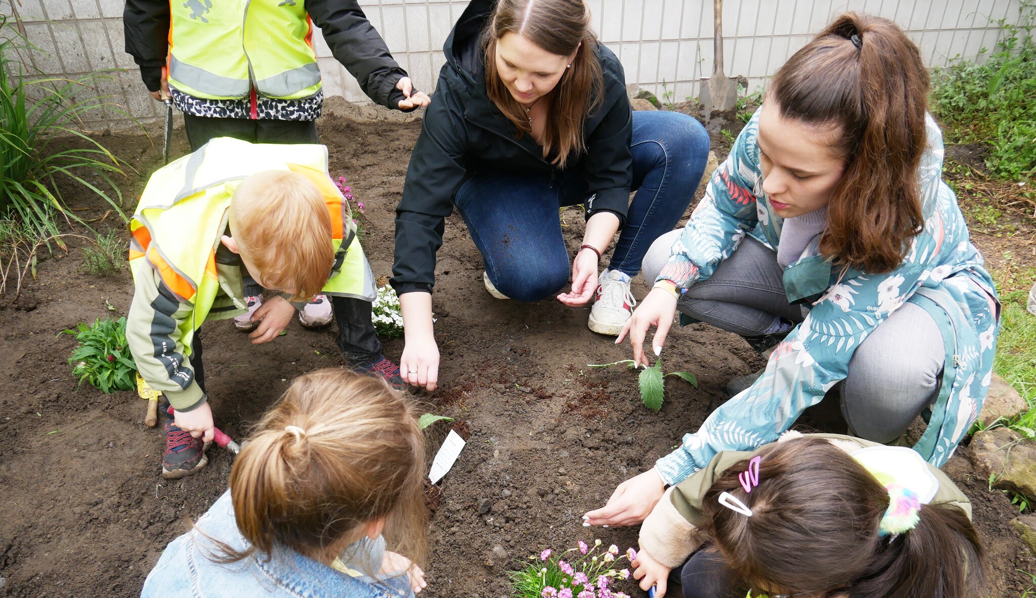 ALTENESSEN: So lief der KiTa-Aktionstag #ausLIEBEzurERDE im Vogelnest