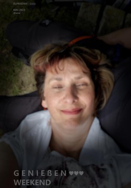 ...herrlich :-))) ciao ciao...aber, ich komme gewiss wieder mal´ hierher :-))) 2023@ana´