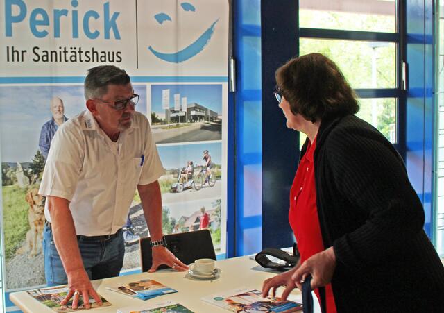 Am Infostand beim 8. Hiltruper Parkinson-Tag | Foto: © Jürgen Thoms  