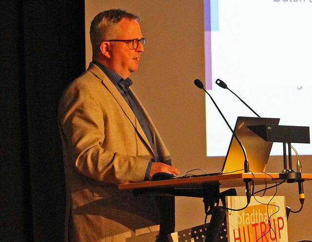 Dr. Michael Ohms, Leitender Oberarzt Klinik für Neurologie mit Klinischer Neurophysiologie 
Herz-Jesu-Krankenhaus, Münster-Hiltrup | Foto: © Jürgen Thoms 