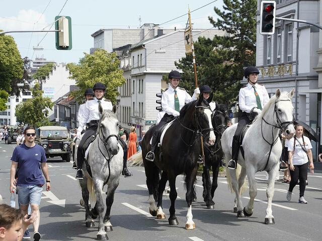 Titel: IBSV Artillerie Korps
Foto aus Story: „Nachricht: IBSV Schützenfest in Iserlohn.

Foto Impressionen aus großem Festzug vom IBSV Schützenfest 2023 in Iserlohn.“ | Foto: Jörg Schubert - #schubertj73