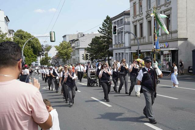 Titel: Foto 10.
Foto aus Story: „Nachricht: IBSV Schützenfest in Iserlohn.

Foto Impressionen aus großem Festzug vom IBSV Schützenfest 2023 in Iserlohn.“ | Foto: Jörg Schubert - #schubertj73