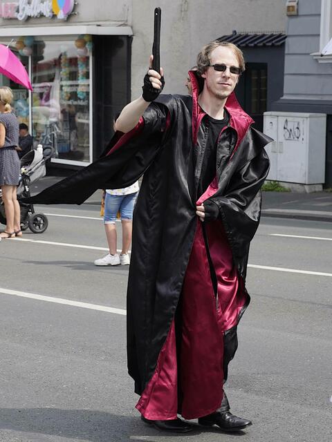 Titel: Schauspielensemble Iserlohn, Foto 2
Foto aus Story: „Nachricht: IBSV Schützenfest in Iserlohn.

Foto Impressionen aus großem Festzug vom IBSV Schützenfest 2023 in Iserlohn.“ | Foto: Jörg Schubert - #schubertj73