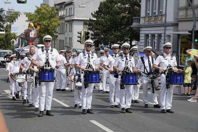 Titel: Foto 2
Foto aus Story: „Nachricht: IBSV Schützenfest in Iserlohn.

Foto Impressionen aus großem Festzug vom IBSV Schützenfest 2023 in Iserlohn.“ | Foto: Jörg Schubert - #schubertj73