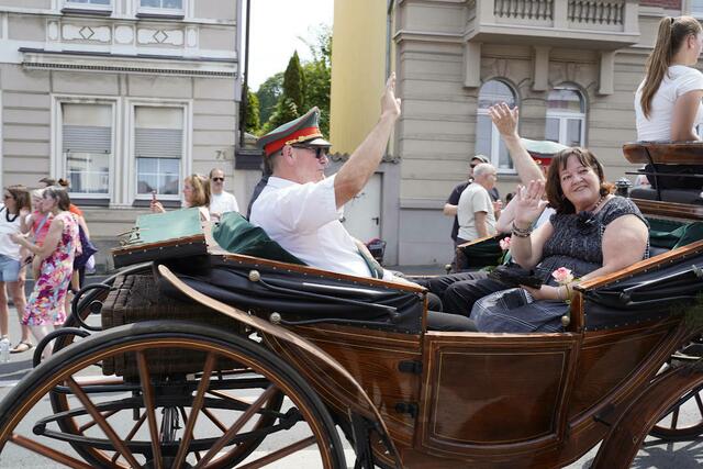Titel: Foto 10
Foto aus Story: „Nachricht: IBSV Schützenfest in Iserlohn.

Foto Impressionen aus großem Festzug vom IBSV Schützenfest 2023 in Iserlohn.“ | Foto: Jörg Schubert - #schubertj73