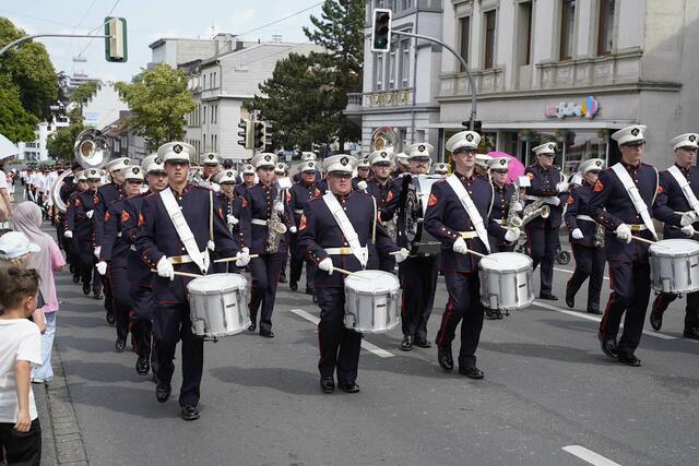 Titel: Show - &amp; Marchingband, Iserlohner Stadtmusikanten.
Foto aus Story: „Nachricht: IBSV Schützenfest in Iserlohn.

Foto Impressionen aus großem Festzug vom IBSV Schützenfest 2023 in Iserlohn.“ | Foto: Jörg Schubert - #schubertj73