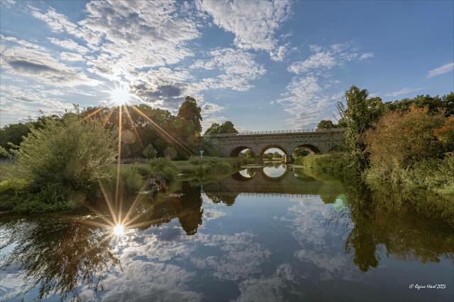 ... "Sonnen-Wunderkerzen" an der 3-Bogen-Brücke über die Stever  | Foto: © Regine Hövel 2023