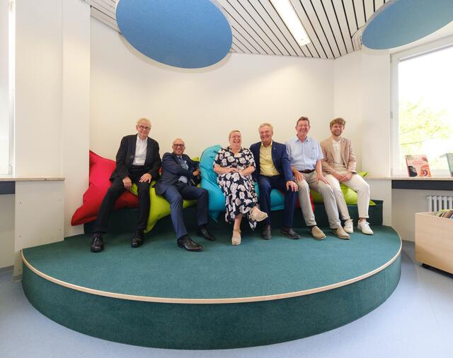 Stadtteilbibliothek Oberhausen Wiedereröffnung der Stadtteilbibliothek