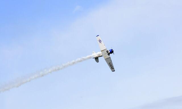 Jürgen Kraus  in seiner AT-6 | Foto: Horst Nauen