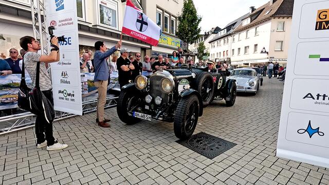 5. Sauerland Klassik 2023 
(Start &amp; Ziel, Alter Markt - Attendorn) | Foto: Ulrich Rabenort