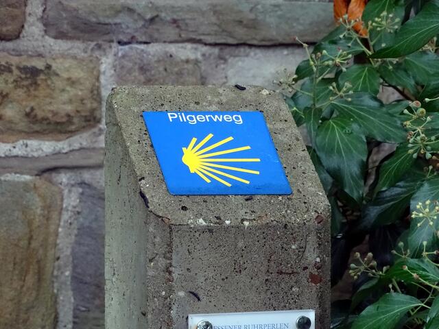 Seit 2011 führt der Pilgerweg nach Santiago de Compostella an der Kluse vorbei.