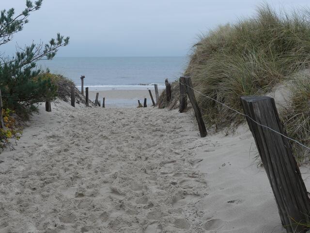 ... wo die Ostseewellen plätschern ..... :-)))