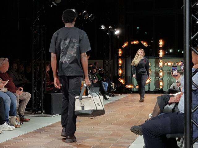 Modelabel "Grubenhelden" und die Stiftung Zollverein zeigen die erste "Zollverein-Kollektion" in einer Fashion-Show 
