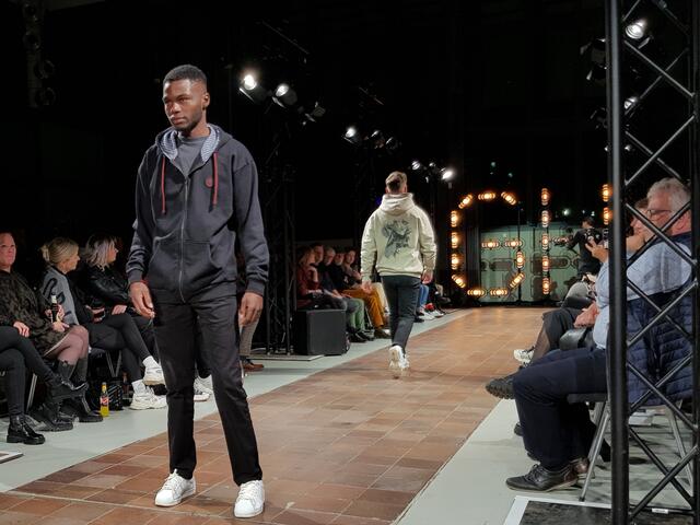 Modelabel "Grubenhelden" und die Stiftung Zollverein zeigen die erste "Zollverein-Kollektion" in einer Fashion-Show 