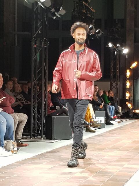Modelabel "Grubenhelden" und die Stiftung Zollverein zeigen die erste "Zollverein-Kollektion" in einer Fashion-Show 