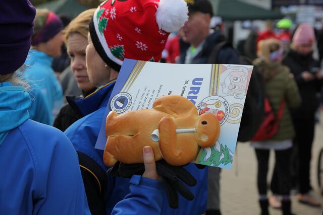 Für jeden Läufer gibt es traditionell einen Stutenkerl | Foto: Carina Fileccia