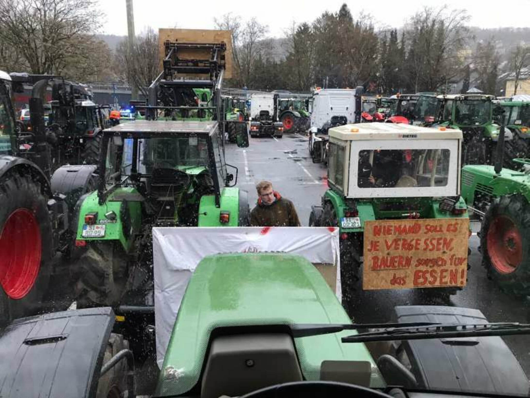 Aktionswoche: Landwirtschaft mobilisiert für Agrardiesel und Kfz ...