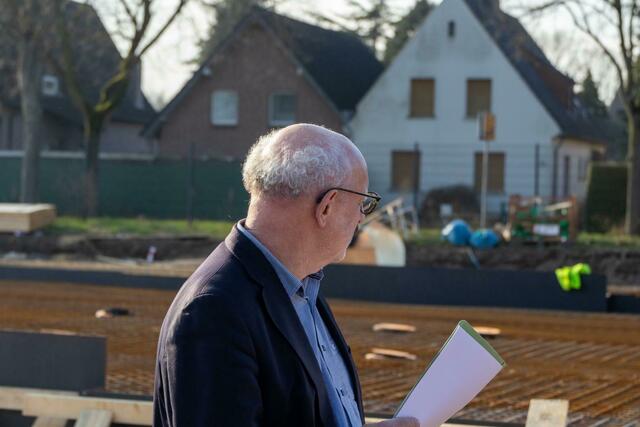 Bürgermeister Wolfgang Gebing hielt zum Spatenstich eine kurze Rede. | Foto: Stadt Kleve