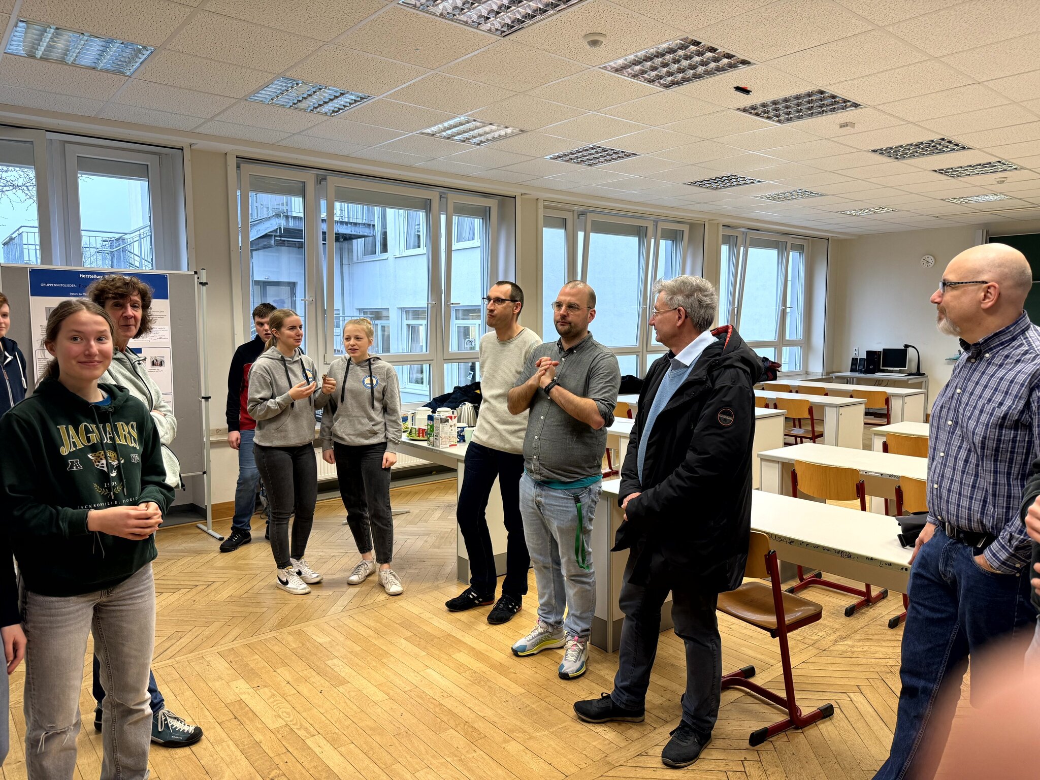 Alex Mülheim Schloßstraße Mülheim An Der Ruhr Professoren besuchen Energy-Science-Projektkurs der Karl-Ziegler-Schule
