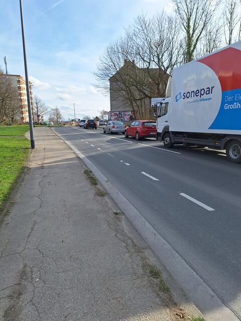 Hier müssen mittags die Grundschulkinder rüber