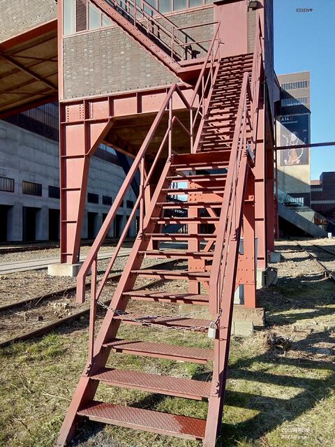 TREPPEN ... hatten es mir an diesem TAGE scheinbar angetan :-)
2022