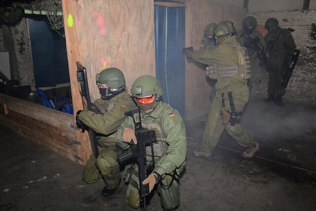 Zugriff in einer Wohnung | Foto: Horst Nauen