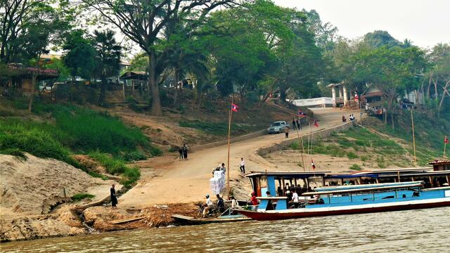 Hafen von Luang Prabang 