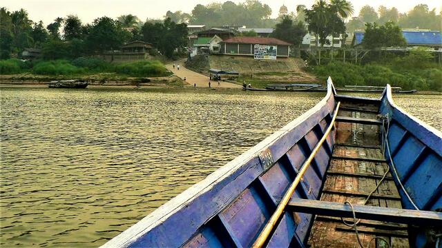 Überfahrt nach Laos 