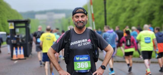 In Belfast lief Pater Tobias Breer den 204. Marathon in seiner Karriere. | Foto: privat