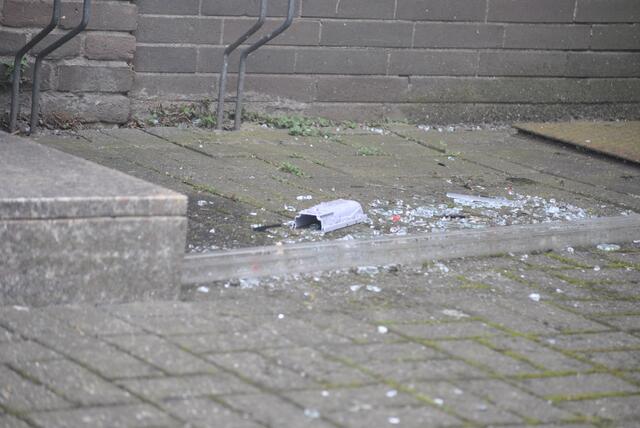 Überall noch "Zeugen der Explosion"!