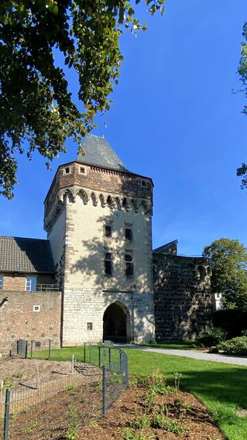 Torturm (14. Jh.) der Burg Friedestrom. | Foto: ©Margot Klütsch