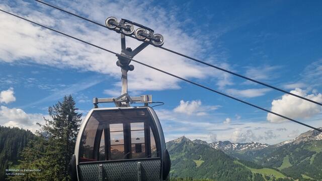 Chillig-Ruhig genießen aus der Bergbahn-Gondel heraus´:-)))))))))))))))))))))))
Juni 2024