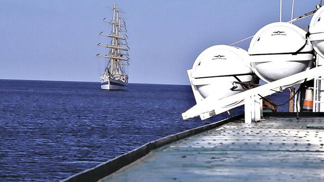 MIR auf Reede in Eckernförde