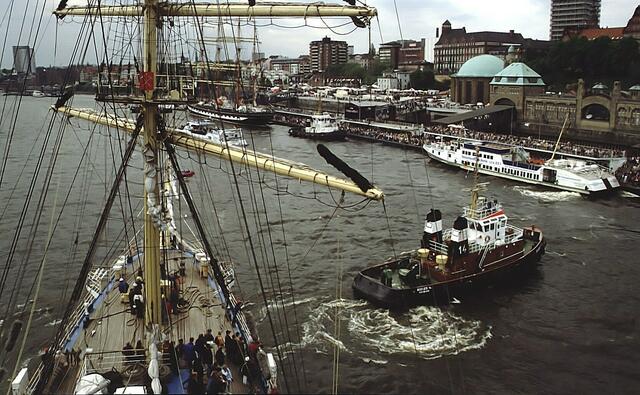 Eingeschleppt an Landungsbrücken 